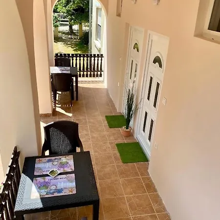Appartement Tieffapartmanhaz *